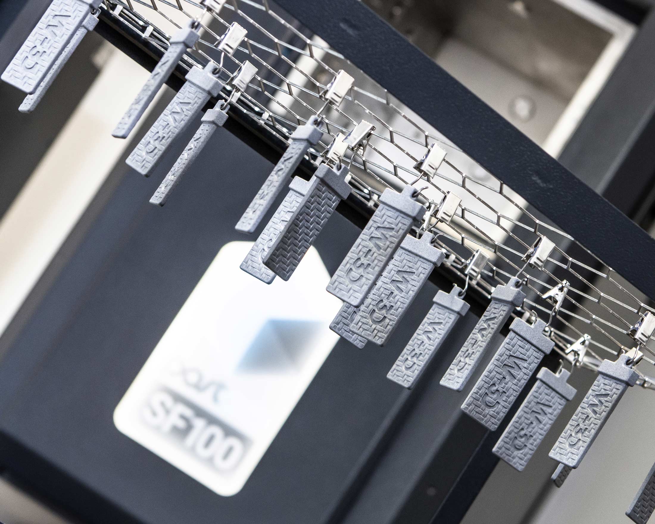 Dampfglättung mit AMT SF100 und LUX Pro700 …verbessert wesentlich die mechanische Oberflächenbeständigkeit. | W-3D GmbH & Co. KG (Foto: Herbert Heim)